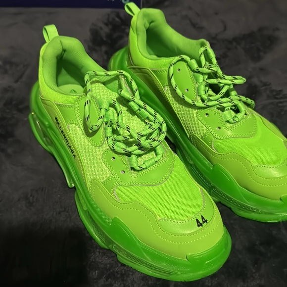Balenciaga Triple S Neon Green size 44 - Picture 2 of 5